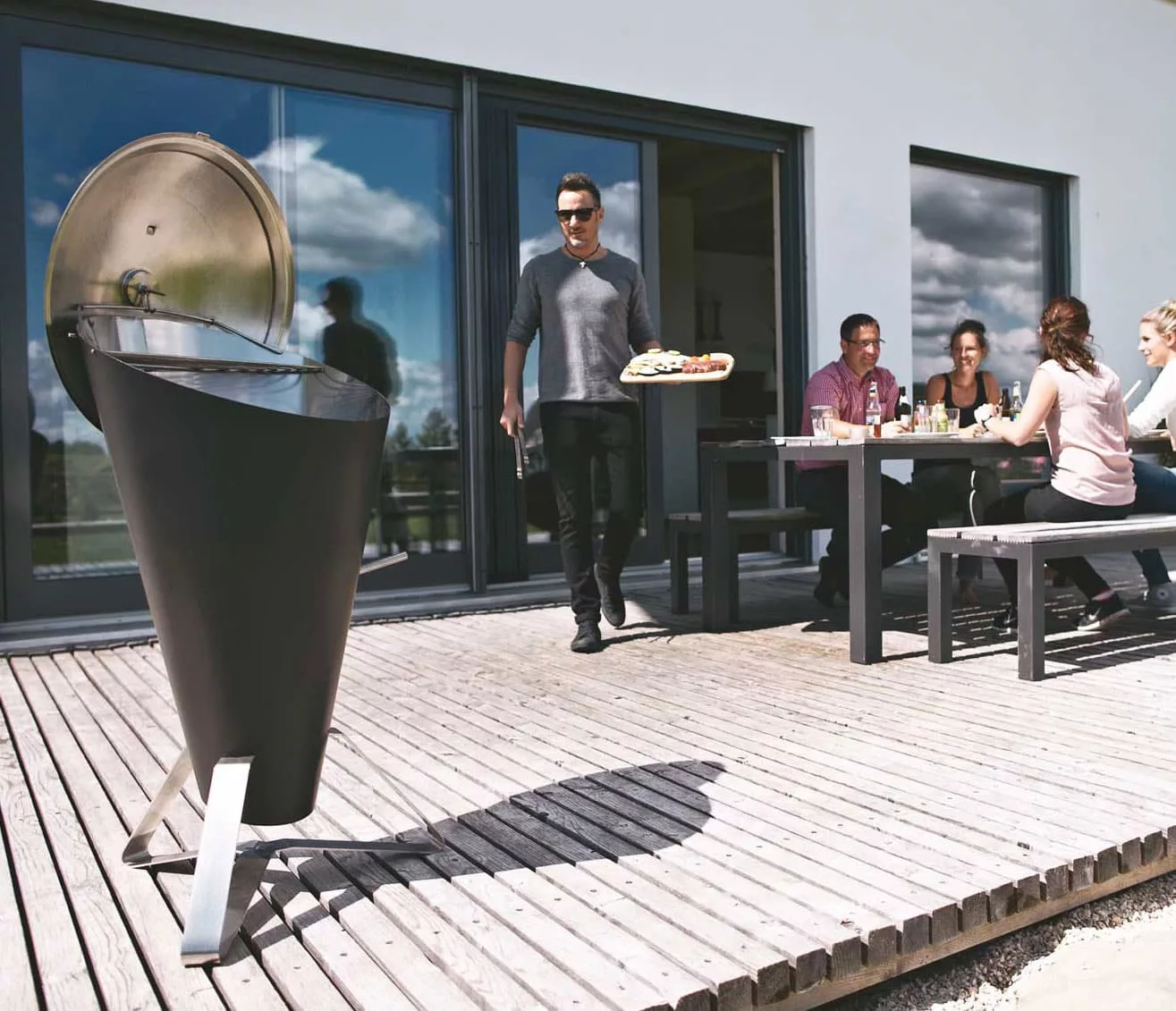 Deluxe Holzkohlegrill