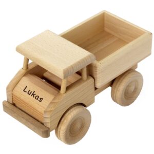 Holzauto mit Gravur