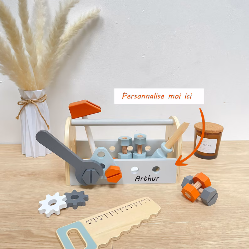 Werkzeugkiste aus Holz für Kinder