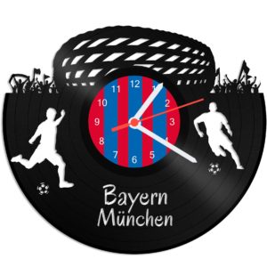 Schallplattenuhr für Münchner Fußballfans