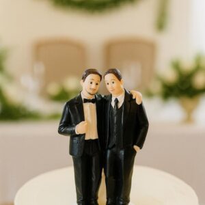 Torten-Figur zur homosexuell männlichen Hochzeit