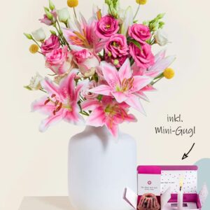 Blumengruß mit Geschenk